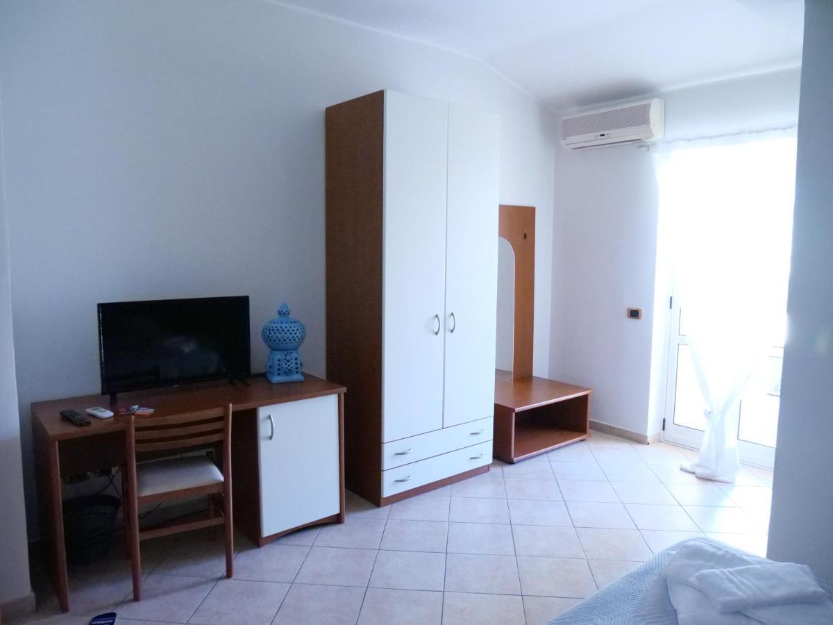 Grand Hostel Calabria Pietrapaola Екстер'єр фото